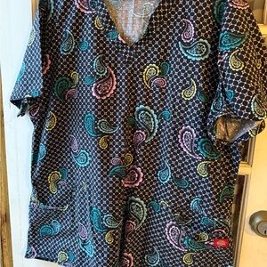 Dickies scrub top Colorful Paisley Print Top XL